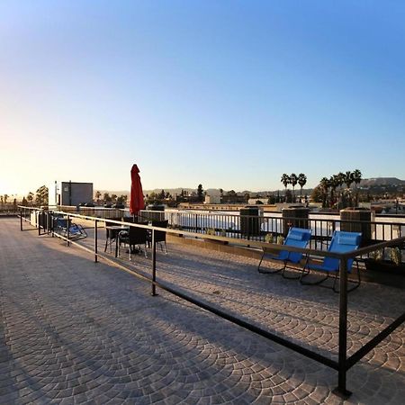 New Luxury Hollywood Sign View- Condo Лос-Анджелес Экстерьер фото